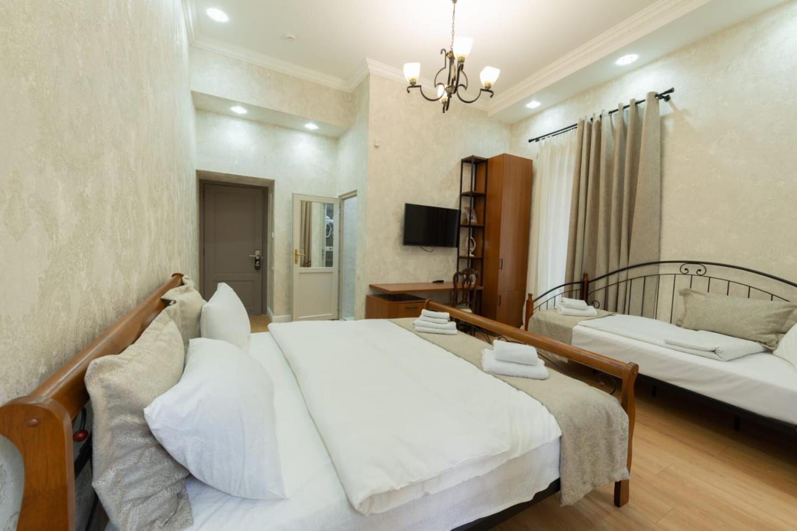 Marita Hotel Tbilisi Exteriör bild