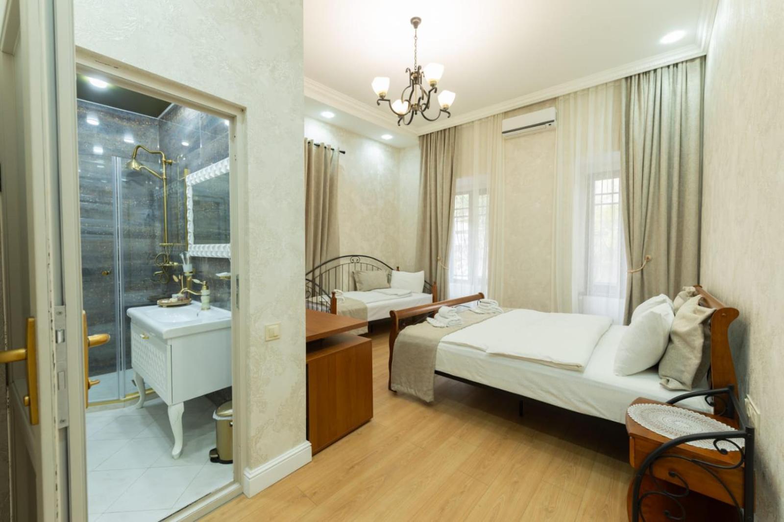 Marita Hotel Tbilisi Exteriör bild